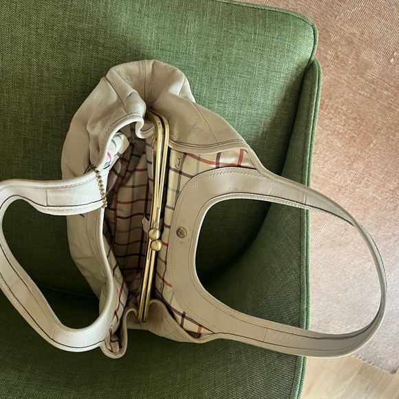 Coach off white leather purse - Picture 4 of 11